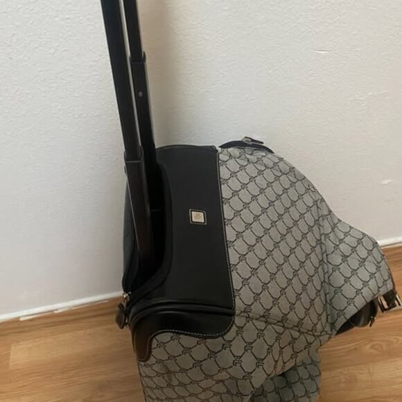 ❌SOLD❌ Ralph Lauren Carry-on rolling duffle bag suitcase - Picture 2 of 10